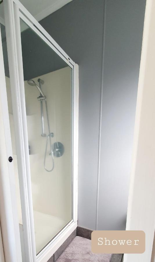 Rotoruas Tiny Gem Bnb With Spa Esterno foto