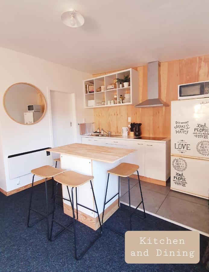 Rotoruas Tiny Gem Bnb With Spa Esterno foto